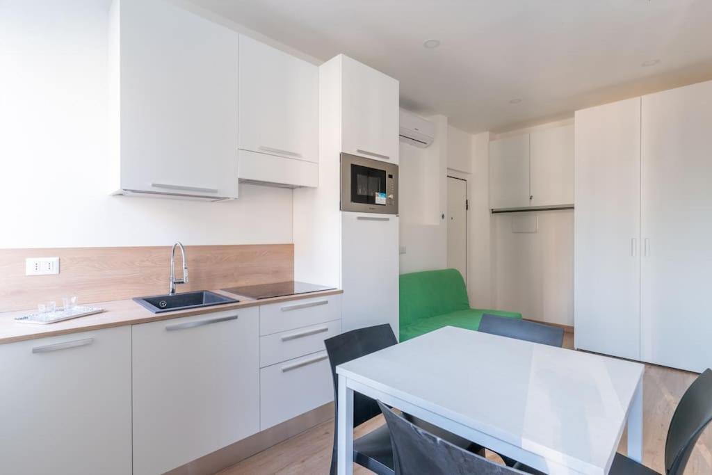 Cimiano Suite 22, New Apartment Milan Luaran gambar