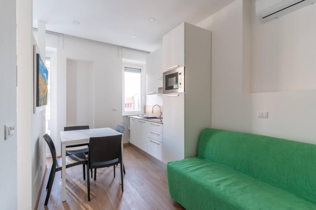 Cimiano Suite 22, New Apartment Milan Luaran gambar