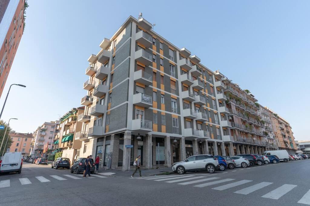 Cimiano Suite 22, New Apartment Milan Luaran gambar